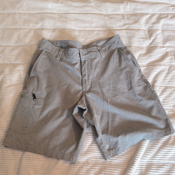 Men's shorts - Picture 1 of 3
